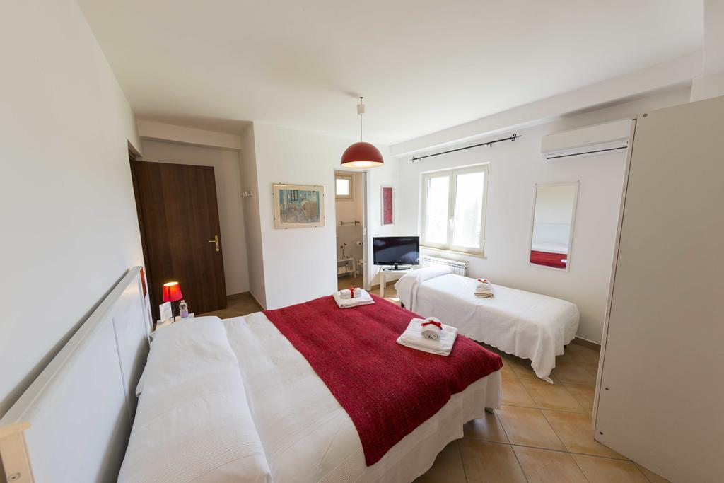 La Locanda Country House Borgo Montenero Bagian luar foto