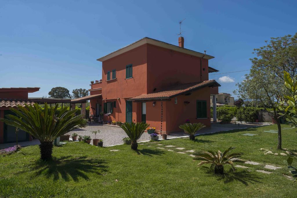 La Locanda Country House Borgo Montenero Bagian luar foto